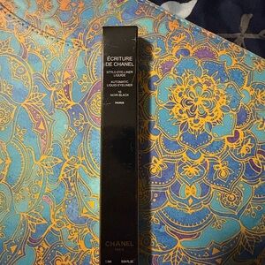 CHANEL Black Liquid Eyeliner in Noir-Black